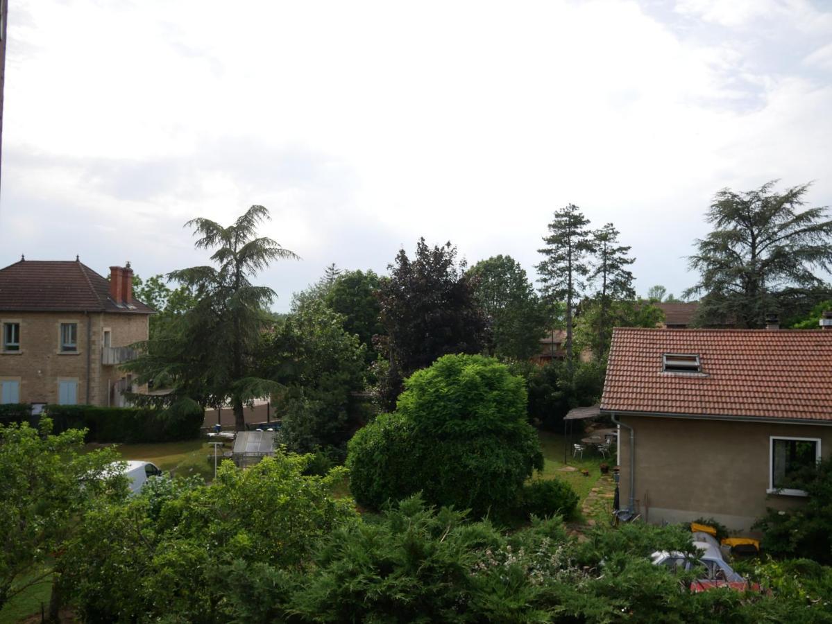 Gite Du Lavoir Leyrieu Exterior photo